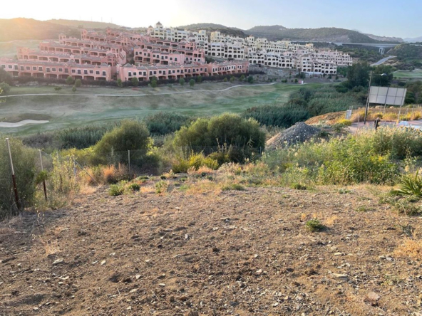 R5378824 01