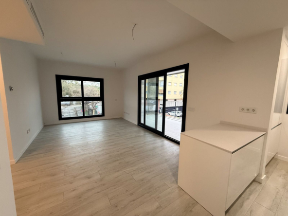 R5406538 01