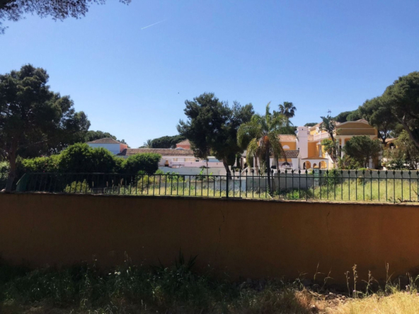R4069777 01