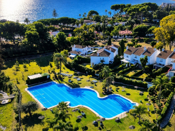 R4433368 01