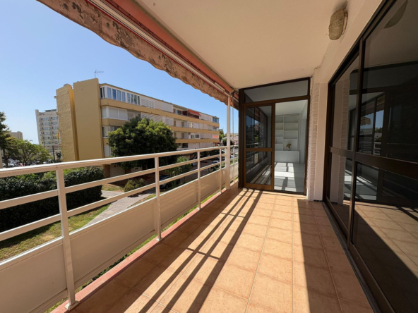 R5469226 01