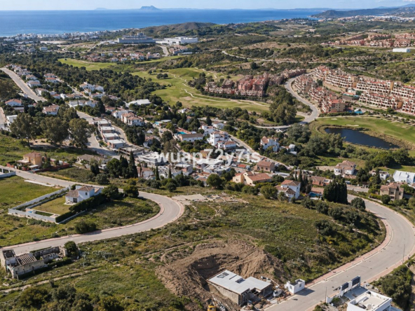 R5487718 01