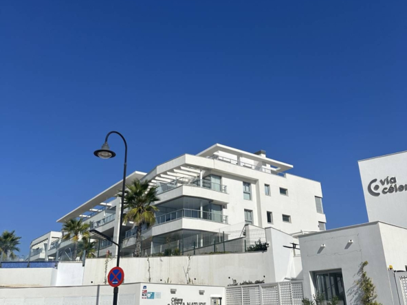 R5532028 01